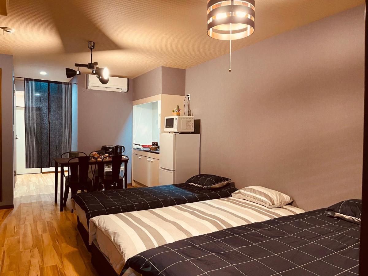 Namba Shinsaibashi 10 Mins Reiko Guest House Осака Екстериор снимка